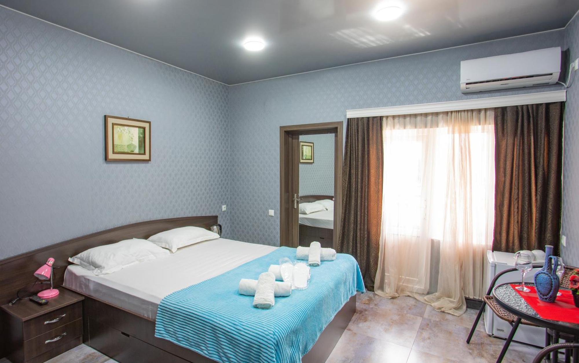 Hotel Homeland Batumi Exterior foto