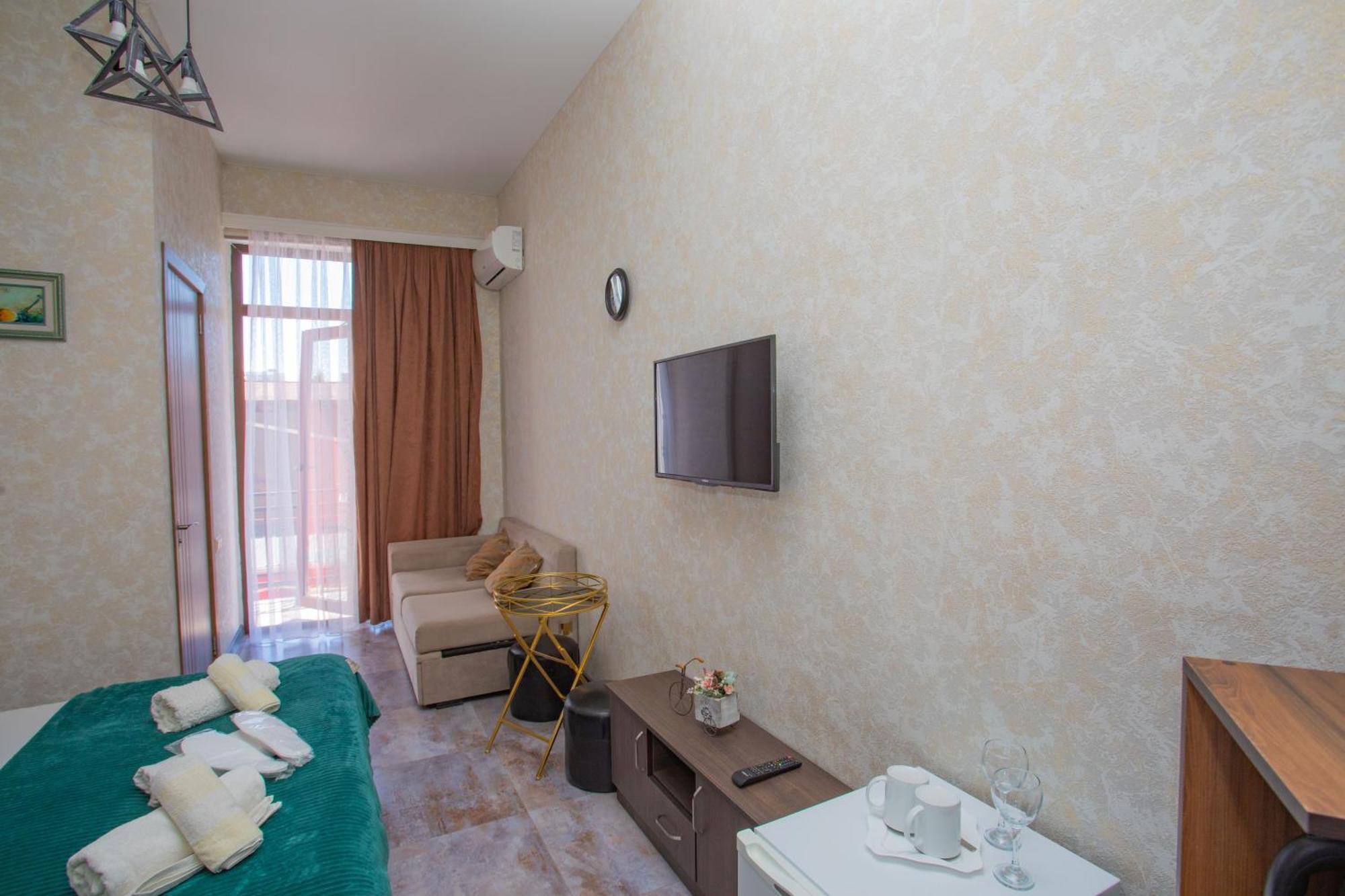 Hotel Homeland Batumi Exterior foto